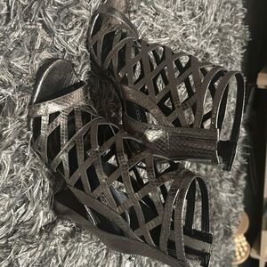 Guess never used Caged Bootie 8.5